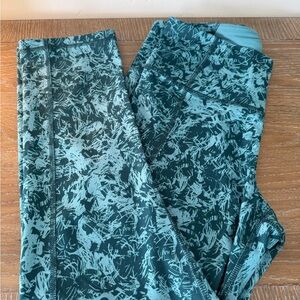 Under Armour Teal Patterned Capris